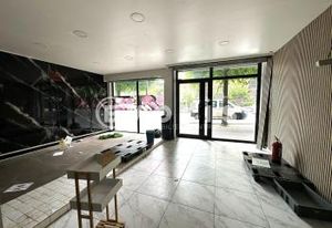 Location local commercial Arcueil - Pied RER Laplace