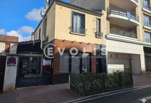 Location bureau Montrouge - Métro Mairie et bus 68/126/128