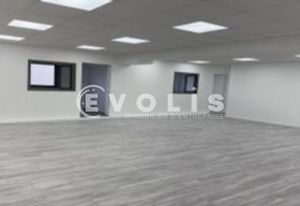 Locaux d'activité à louer Villeneuve-la-Garenne - Proximité transports