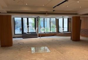 Location bureaux Paris 9 - Proche métro, RER et bus Saint-Lazare