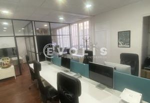 Bureaux à louer Paris 10 - Proche métro, RER et bus