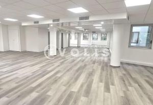 Location bureaux Paris 13 Place d'Italie - Métro et bus