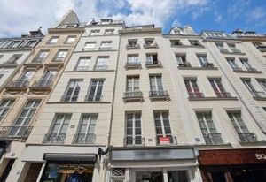 Location bureau Paris 1 - Proche métro Châtelet, Louvre-Rivoli et RER