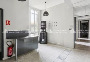 Location bureaux Paris 14 - Proche Métro Alesia, RER Denfert-Rochereau, Tram Porte d'Orléans