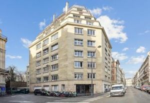 Location bureaux Paris 8 - Proche Galeries Lafayette et Métro George V