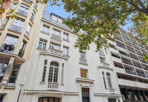 Bureaux à louer Paris 7 - Proche métro Ségur et Cambronne