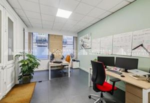 Location bureau Paris 8 - Proche Saint-Lazare, métro et RER