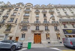 Bureaux rénovés Paris 8 - Quartier Saint-Lazare/Europe