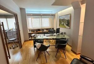 Vente bureau Paris 8 - Proche métro Courcelles et RER Charles de Gaulle-Etoile