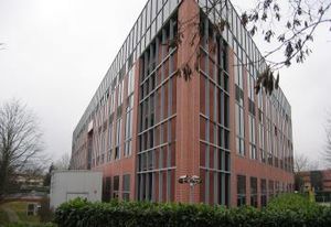 Location bureaux Guyancourt - Proximité A86, A12, A13 et bus SQY 468