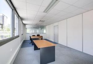 Location bureaux Montigny-le-Bretonneux - Proche A12, RER et SNCF