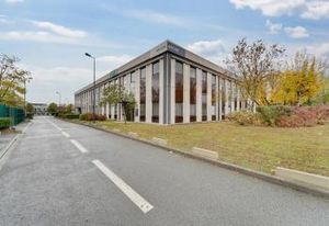 Location bureaux Villebon-sur-Yvette - Proche RER, Bus et autoroutes