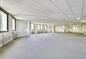 Location bureaux Saint-Aubin - Proximité RER B et A86