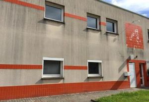Bureaux et locaux d'activités à louer Trappes - Proximité RER et autoroutes