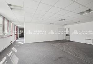 Location espaces mixtes Les Ulis - Proximité transports en commun