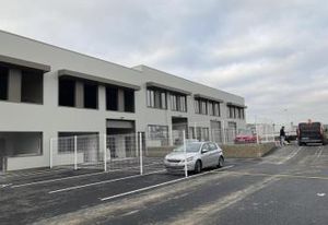 Locaux d'activité à louer Étréchy - Proximité RER et axes routiers