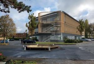 Vente bureaux et laboratoires à Saint-Aubin, proche RER B et futur métro Ligne 18