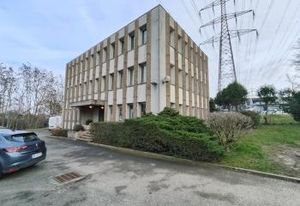 Location bureaux Igny - Proche grands axes routiers et bus