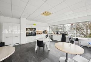 Vente bureaux climatisés Buc - Proche A86 et transports en commun