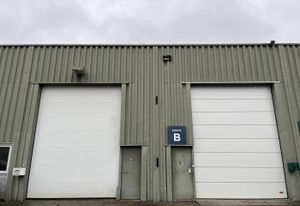 Location bureaux Trappes - Proche A12, A86, N10 et Gare de Trappes