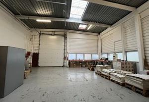 Local d'activité à louer Trappes - Proche A12, N10, A86