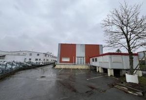 Location bureaux Coignières - Proche N10 et A12, gare SNCF