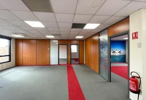 Location bureaux Massy - Proche RER B, C, TGV et autoroutes A6, A10, N20
