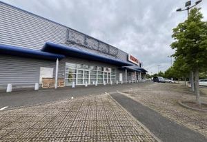 Local commercial à louer Maurepas - Rond-Point Schwartz