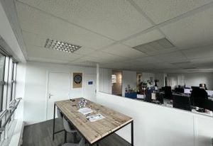Location bureaux Guyancourt - Proximité transports et axes routiers