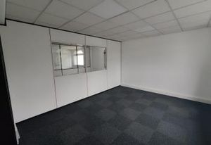Bureaux à vendre Orsay - Proche RER, autoroute A10 et N118