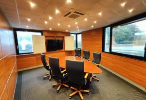 Bureaux à vendre Jouy-en-Josas - Proche RER, SNCF et A86