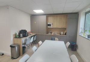 Bureaux à vendre Orsay - Proche RER B et autoroutes A10 et N118