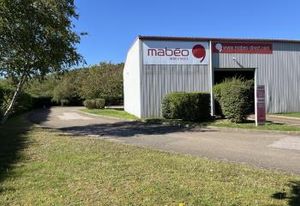 Location local d'activité Trappes - Proximité N10, N12, A86