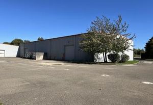 Vente local d'activité Trappes - Proximité N10, N12, A86