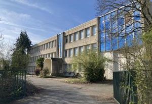 Locaux d'activité à vendre Montigny-le-Bretonneux - Proximité A12/A86