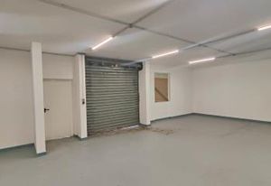 Location locaux d'activité Guibeville - Proche centre commercial Valvert