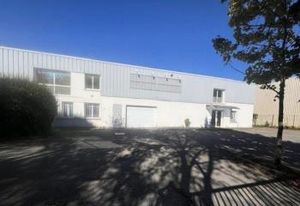 Local d'activité à vendre Buc - Accès sécurisé et fibré