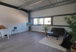 Location locaux d'activité Corbeil-Essonnes - Divisible dès 119 m²