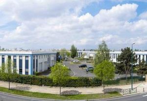 Location locaux d'activité Parc Louis Roche - Gennevilliers - Proximité RER et Tram