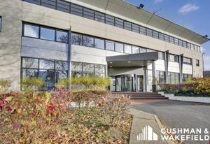 Location bureaux Gennevilliers - Proche A86, Tram T1 et RER C