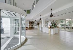 Location bureaux Issy-les-Moulineaux - Proche Métro, RER, Tram et Périphérique