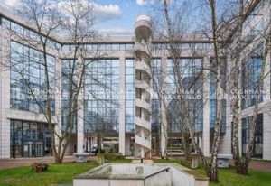 Location bureaux Montrouge - Proche métro, RER et porte d'Orléans