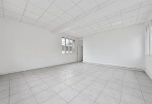 Location bureaux Saint-Denis - Proche métro Porte de Clignancourt