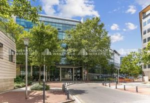 Location bureaux Issy-les-Moulineaux - Proche RER C et Métro