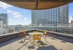 Location bureaux Courbevoie - Proximité Défense, métro, RER, tram