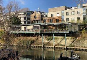 Location bureaux Levallois-Perret - Proche métro Pont de Levallois et Seine