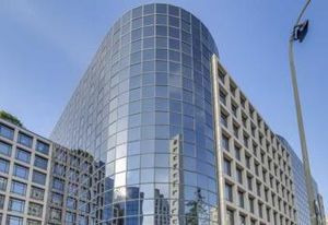 Location bureaux Courbevoie - Proche La Défense, Métro, RER, SNCF