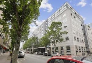 Location bureaux Courbevoie - Proche Métro Esplanade de la Défense