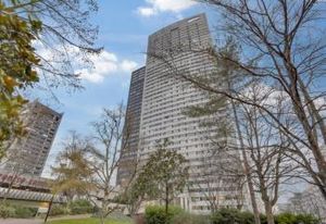 Bureaux duplex La Défense - Tour Ciel, métro ligne 1 et RER A