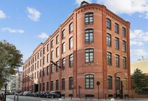 Location bureaux Levallois-Perret - Proche RER et SNCF